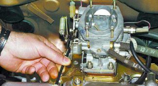 Картинка по теме - как отрегулировать холостой ход карбюратора