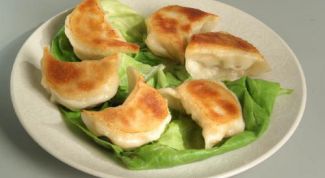 Картинка по теме - как приготовить жареные пельмени