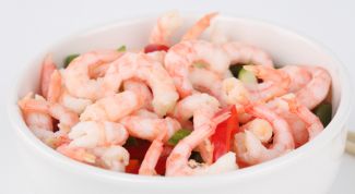 Картинка по теме - как приготовить салат из морского коктейля