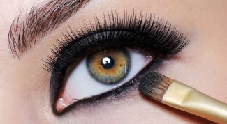 Картинка по теме - как наносить черные тени