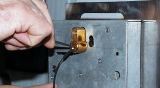 Картинка по теме - как обезопасить себя от воров