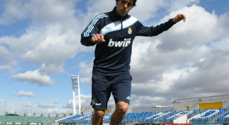 Картинка по теме - как заклеить мяч