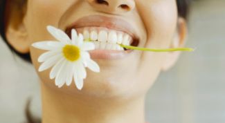 Картинка по теме - как остановить кровь из десен