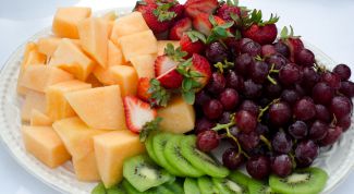 Картинка по теме - как оформить фруктовую нарезку