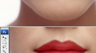 Картинка по теме - как красить губы красной помадой