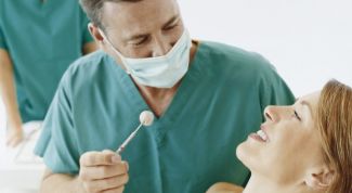 Картинка по теме - как остановить кровотечение после удаления зуба