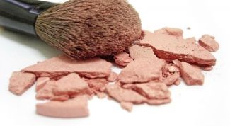 Картинка по теме - как нанести румяна на квадратное лицо