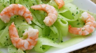 Картинка по теме - как готовить салат с креветками и сельдереем