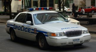 Картинка по теме - как вызвать милицию по сотовому телефону