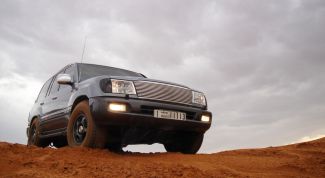 Картинка по теме - как купить автомобиль из оаэ