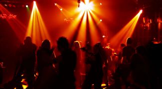 Картинка по теме - как организовать вечеринку в стиле диско