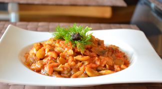 Картинка по теме - как приготовить баклажанную икру