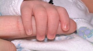 Картинка по теме - как стричь ногти новорожденному