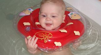 Картинка по теме - как мыть новорожденную девочку