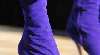 Картинка по теме - как избавиться от соли на замше