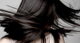 Картинка по теме - как покрасить волосы басмой в черный цвет