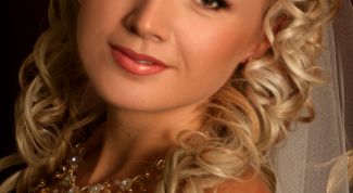 Картинка по теме - как сделать  свадебную прическу дома