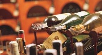 Картинка по теме - как пить алкогольные напитки