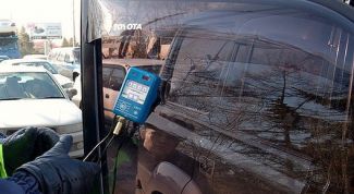 Картинка по теме - как снять тонировку с заднего стекла