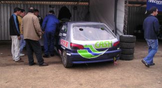 Картинка по теме - как заехать в гараж задним ходом