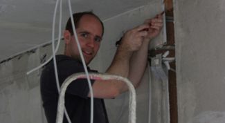 Картинка по теме - как найти электрика