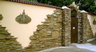 Картинка по теме - как клеить искусственный камень