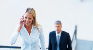 Картинка по теме - как узнать, где находится человек, по мобильному телефону