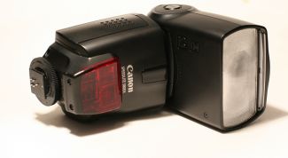 Картинка по теме - как выбрать вспышку для фотоаппарата