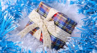 Картинка по теме - как сделать новогодние украшения из бумаги