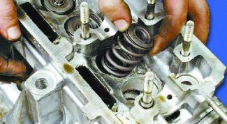 Картинка по теме - как заменить сальники клапанов