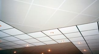 Картинка по теме - как приклеить плитку на потолок