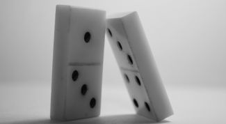 Картинка по теме - как выигрывать в домино