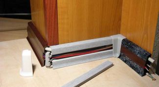 Картинка по теме - как установить напольный плинтус