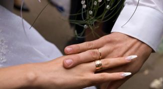 Картинка по теме - как снять обручальное кольцо
