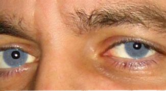 Картинка по теме - как сделать на фото голубые глаза