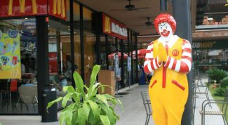 Картинка по теме - как устроиться на работу в макдональдс