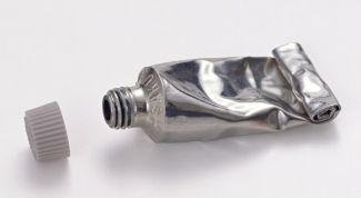 Картинка по теме - как отмыть клей момент от рук