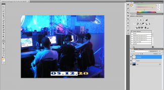Картинка по теме - как установить дату на фотографиях