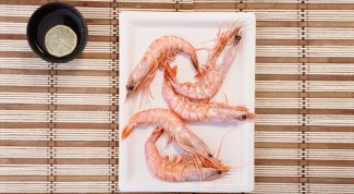 Картинка по теме - как варить сырые креветки