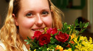 Картинка по теме - как подарить цветы в другом городе