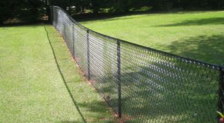 Картинка по теме - как сделать забор из сетки