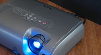 Картинка по теме - как выбрать домашний проектор