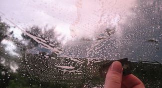 Картинка по теме - как удалить клей со стекла