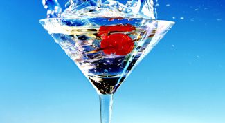 Картинка по теме - как приготовить коктейль из мартини