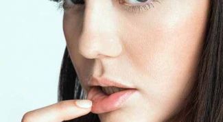 Картинка по теме - как лечить народными средствами герпес на губах