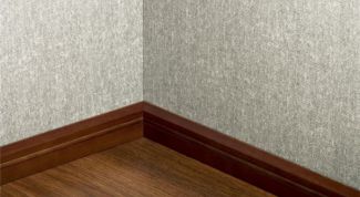 Картинка по теме - как соединить плинтус в углу