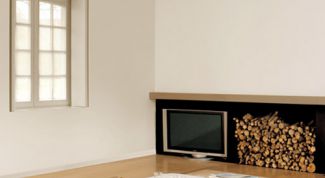 Картинка по теме - как покрасить потолочный плинтус