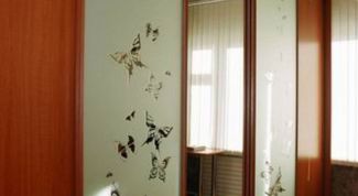 Картинка по теме - как отрегулировать дверь шкафа купе