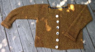 Картинка по теме - как складывать кофту