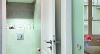 Картинка по теме - как установить дверь в туалете